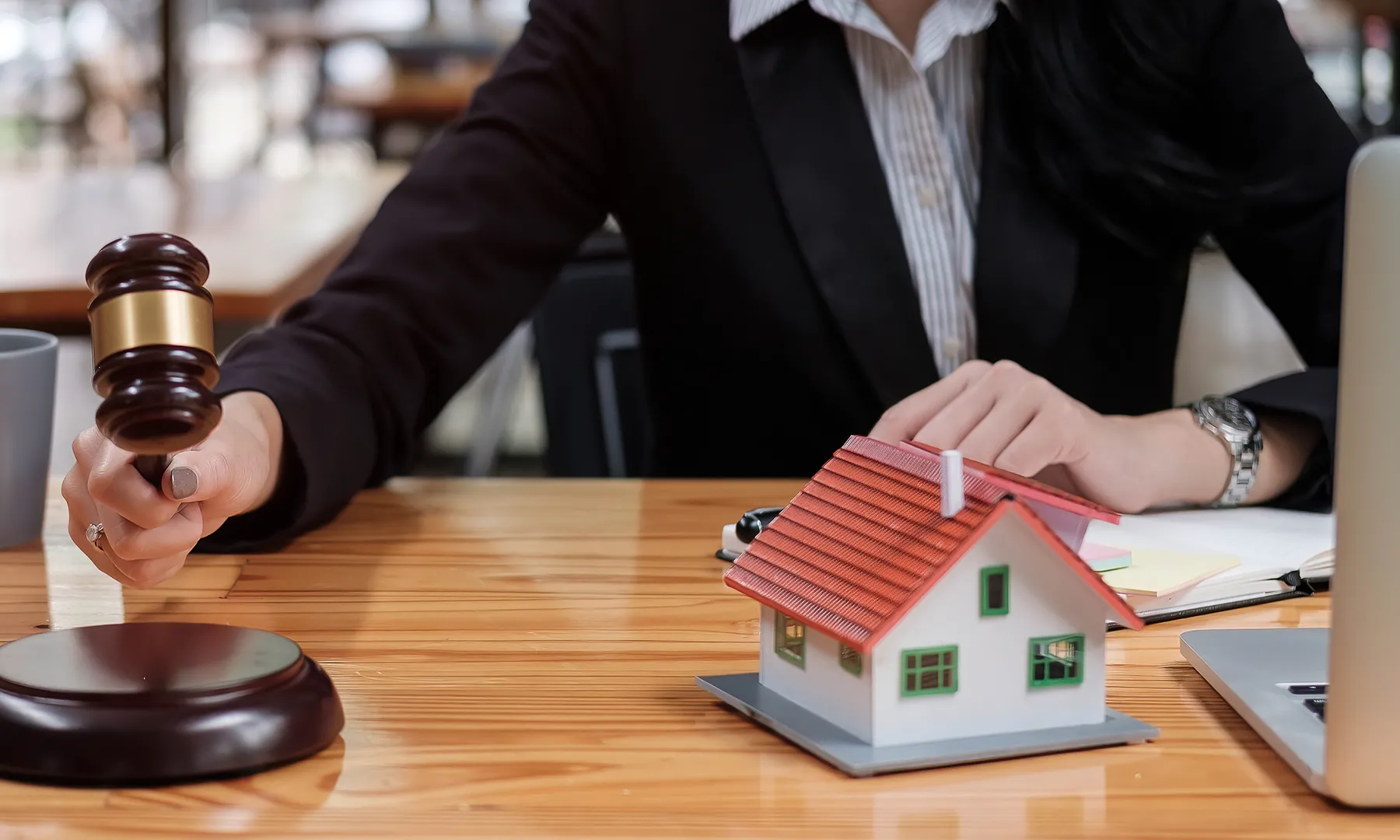 Real Estate Lawyer in Delhi | Property Legal Expert in Delhi NCR