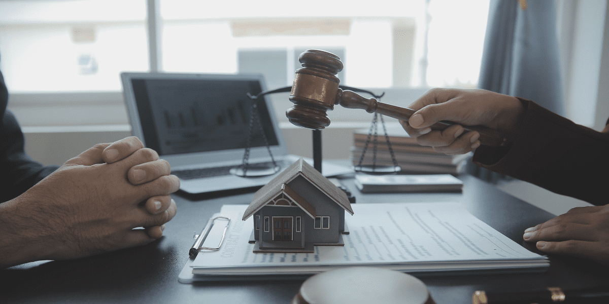 Insurance Law in Delhi 2026 | Claims, Disputes & Legal Rights